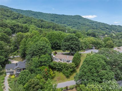 94 Oakcrest Lane