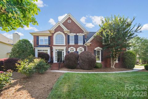 11204 Tavernay Parkway pending home in Lexington, Charlotte, NC