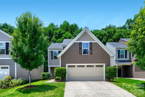 Homes in Independence Woods, Charlotte