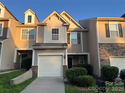 14408 Glendon Hall Lane pending home in Mallard Lake, Charlotte, NC