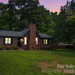 2406 Bearskin Lane
