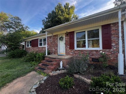 203 Kenwood Drive