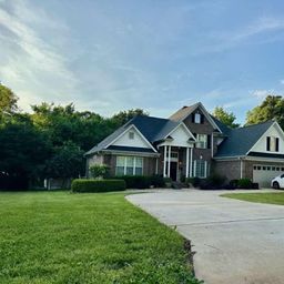 1093 Fairfield Drive