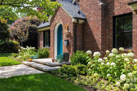 2509 Belvedere Avenue pending home in Midwood, Charlotte, NC