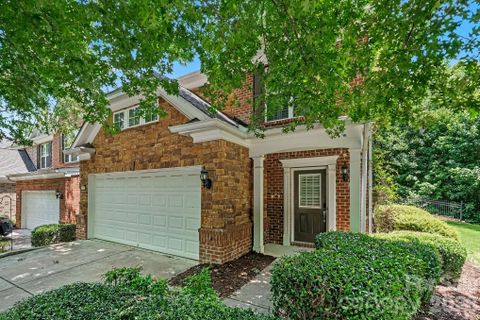 16247 Annahill Court active home in Ardrey Kell Villages, Charlotte, NC