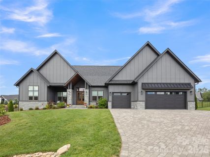 582 Daniel Circle Drive pending home in Mills River Crossing, Mills River, NC