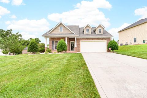 1630 Topeka Court pending home in Hilton Meadows, Monroe, NC