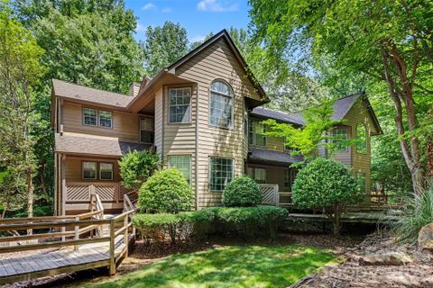 6125 Gray Gate Lane
