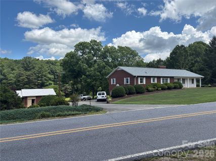 390 Airport Road