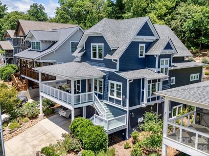 18 Thurland Avenue pending home in Kenilworth, Asheville, NC