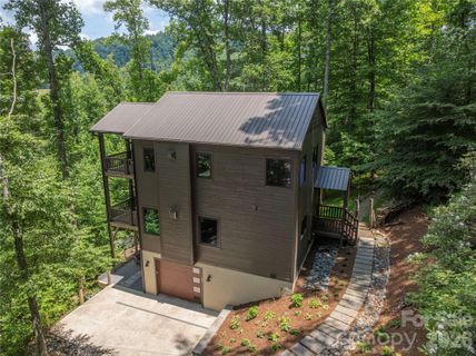 30 Garren View Drive