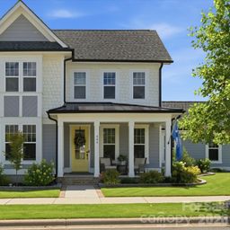 364 Luray Way