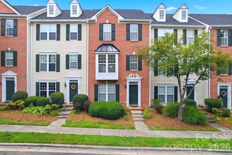 11712 Fiddlers Roof Lane pending home in Stillwater, Charlotte, NC