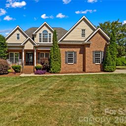 185 Upper Oak Drive