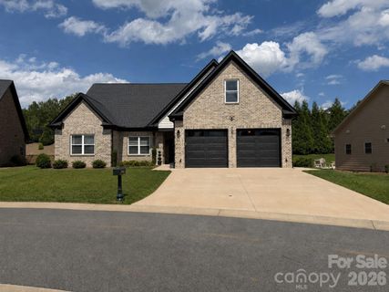 4282 Holly Circle