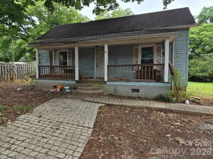 728 Spring Street