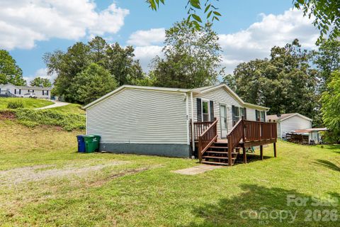 85 Star Flower Road pending home in Hills Of French Broad, Alexander, NC