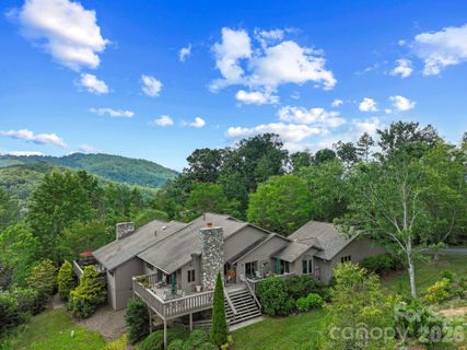 48 Stony Ridge pending home in Beaverdam Run, Asheville, NC
