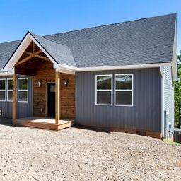 105 S Vineyard Village Drive