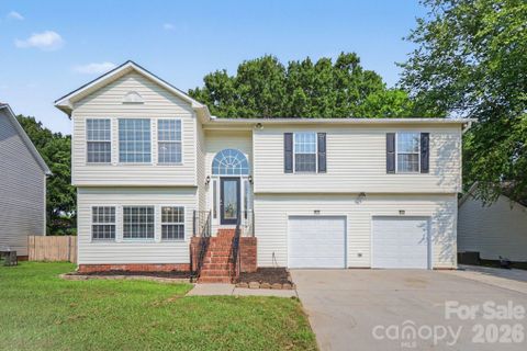 838 Highlander Court active home in St Andrews, Concord, NC