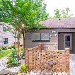 4136 Charlotte Highway