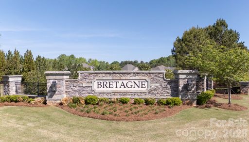 1134 Regions Boulevard active home in Bretagne, Fort Mill, SC