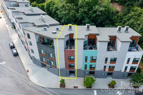 102 Southside Avenue