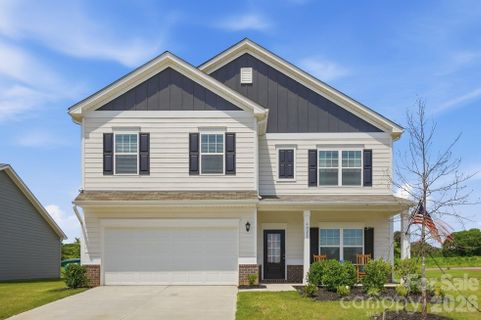 6023 Busch Way active home in Pine Bluff, Midland, NC