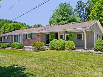 39 Hawthorne Lane