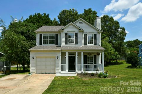 8406 Bedford Green Lane pending home in Cambridge, Charlotte, NC