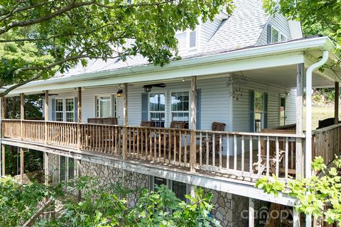 273 Lakewood Circle
