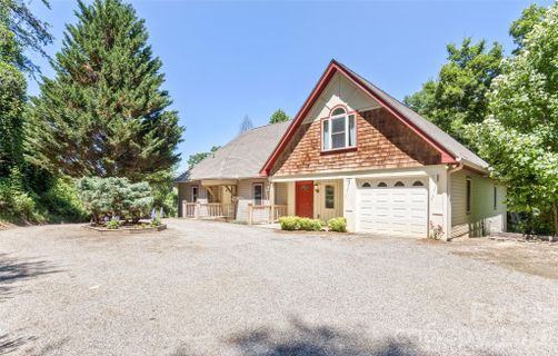 15 Village Green Drive