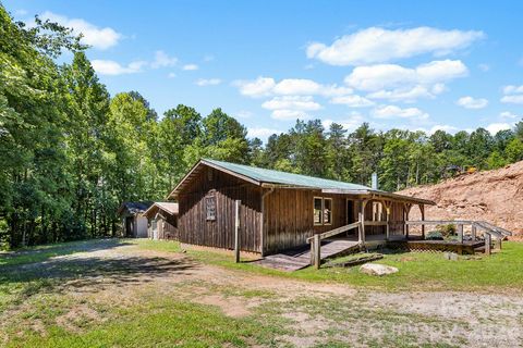 2080 Hendersonville Highway