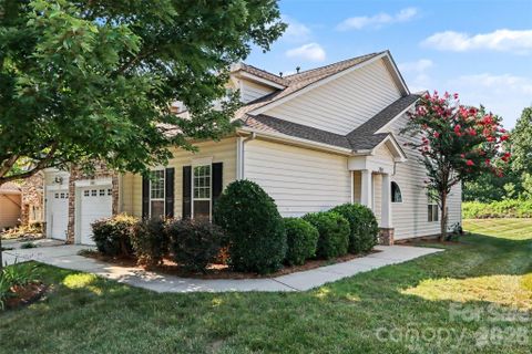 200 Park View Drive active home in Waters Edge, Belmont, NC