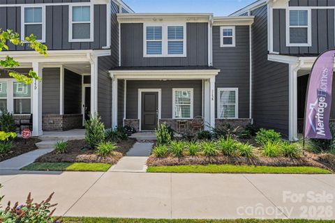 115 Ciara Place active home in Crossrail, Mooresville, NC