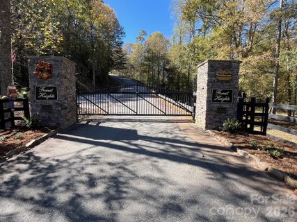 V L Heartwood Drive active home in Forest Heights, Marion, NC
