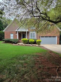 1341 Leland Court pending home in Campbells Crossing, York, SC