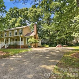 1070 Peachtree Lane
