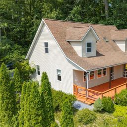 847 N Lakeside Drive