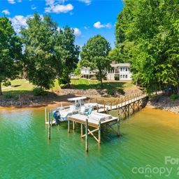 3960 Burton Lane