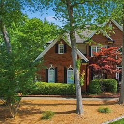 6821 Hollow Oak Drive
