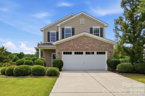 5010 Houndscroft Road pending home in Fieldstone Farm, Indian Trail, NC