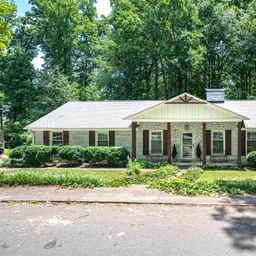 504 Dogwood Lane