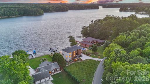 850 Mainsail Road