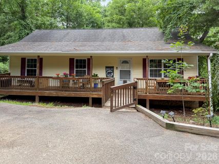 11 W Raleigh Road