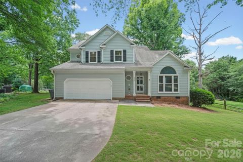 9924 Raddington Lane pending home in Wellington, Charlotte, NC