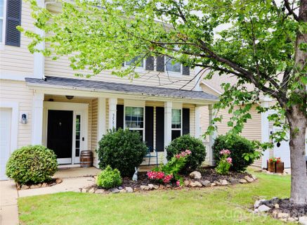 3586 Larkhaven Avenue active home in Glengrove, Concord, NC