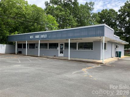 1007 W Main Street