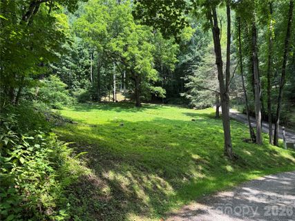 Lt 18 Silverbell Lane active home in Walnut Creek, Waynesville, NC