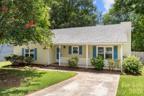4813 Von Court pending home in Sandalwood, Monroe, NC